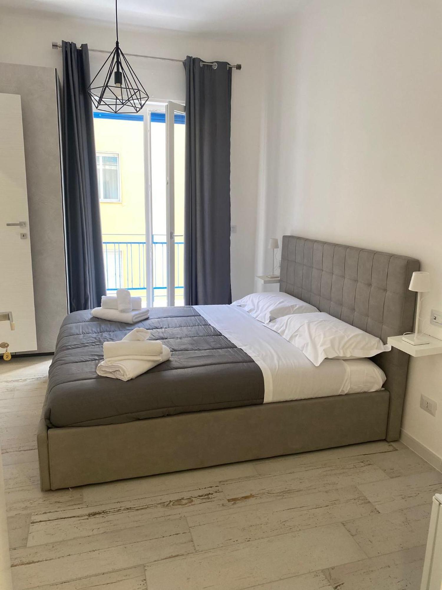Maison Appartaments Bari Bagian luar foto