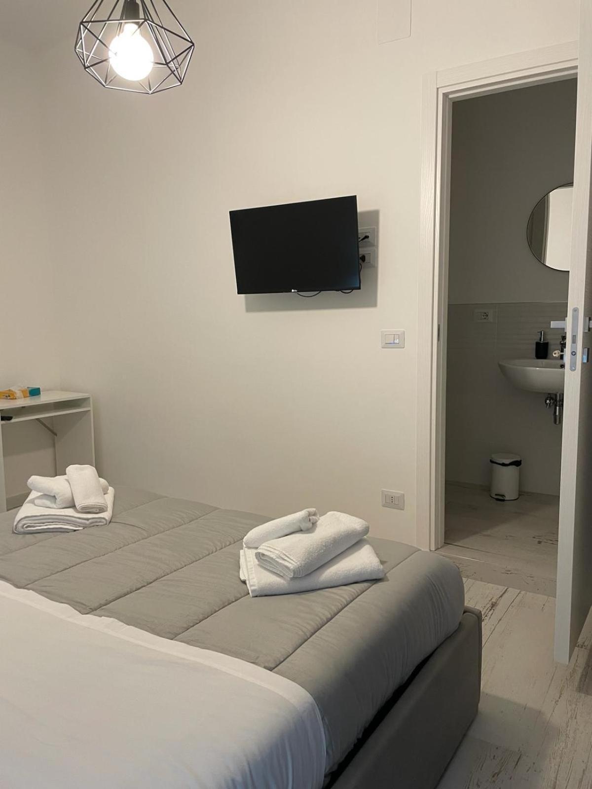 Maison Appartaments Bari Bagian luar foto