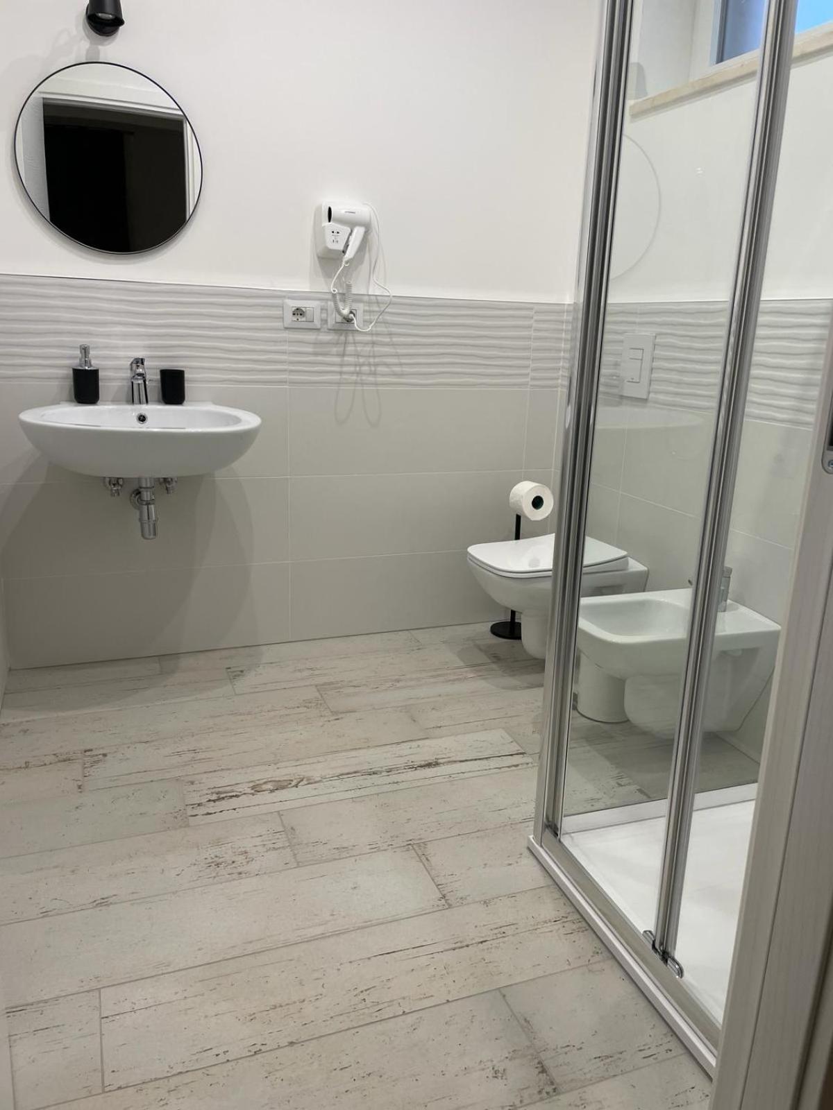 Maison Appartaments Bari Bagian luar foto