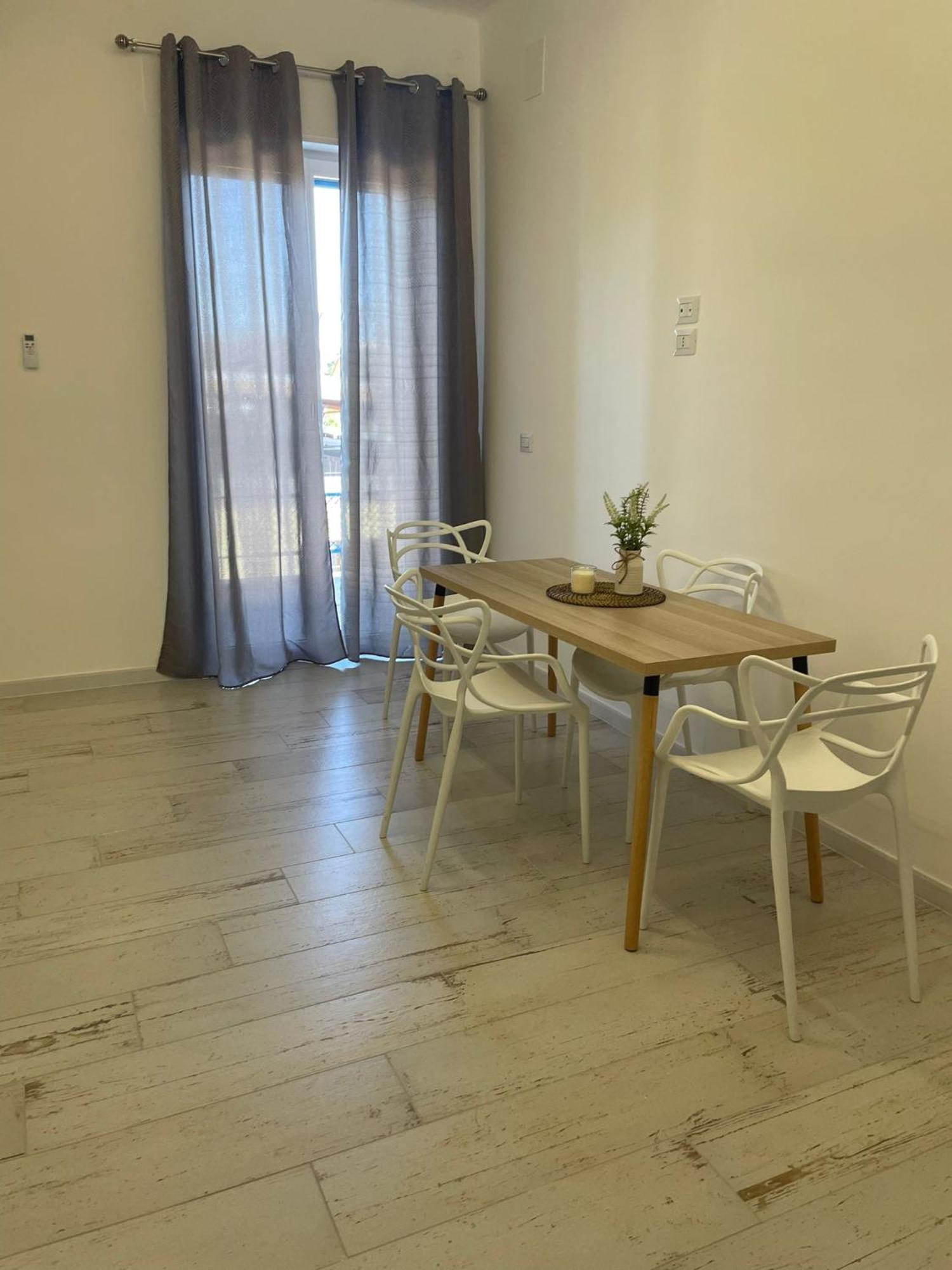 Maison Appartaments Bari Bagian luar foto