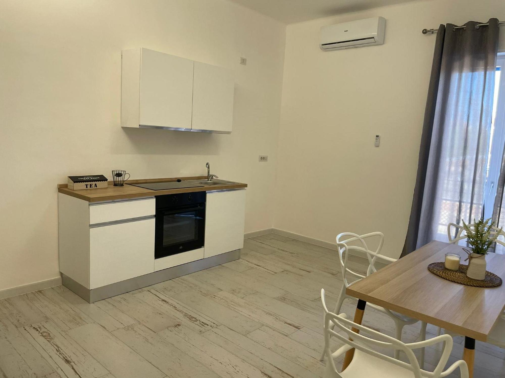 Maison Appartaments Bari Bagian luar foto