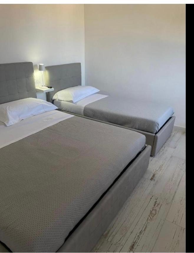 Maison Appartaments Bari Bagian luar foto